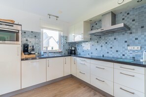 Casa | Cozinha privada | Cadeirão de bebê