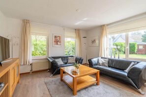 House | Living room - Charming Villa Near the sea and Forest (De Koog)