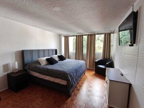 2 Schlafzimmer, Bügeleisen/Bügelbrett, WLAN, Bettwäsche