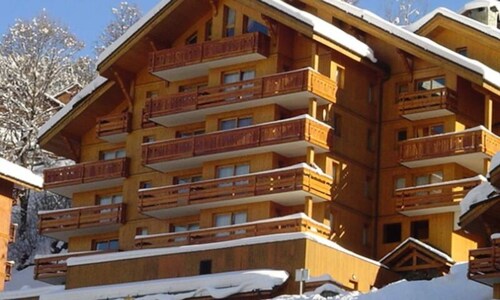 Beautiful 2-room Apartment for 4 People Near Meribel Center