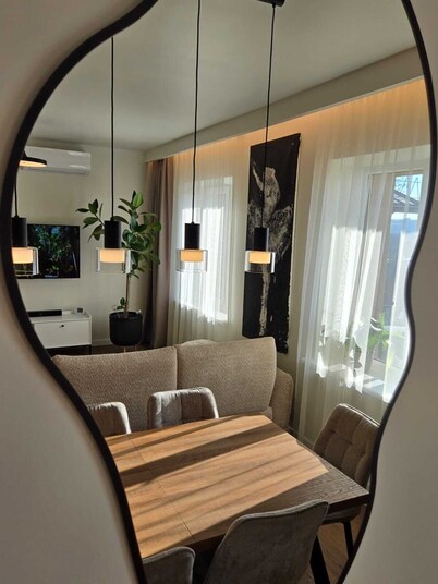 3-bedroom panoramic balcony apartment in Kaunas with AC