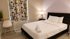 2 bedrooms, desk, iron/ironing board, WiFi