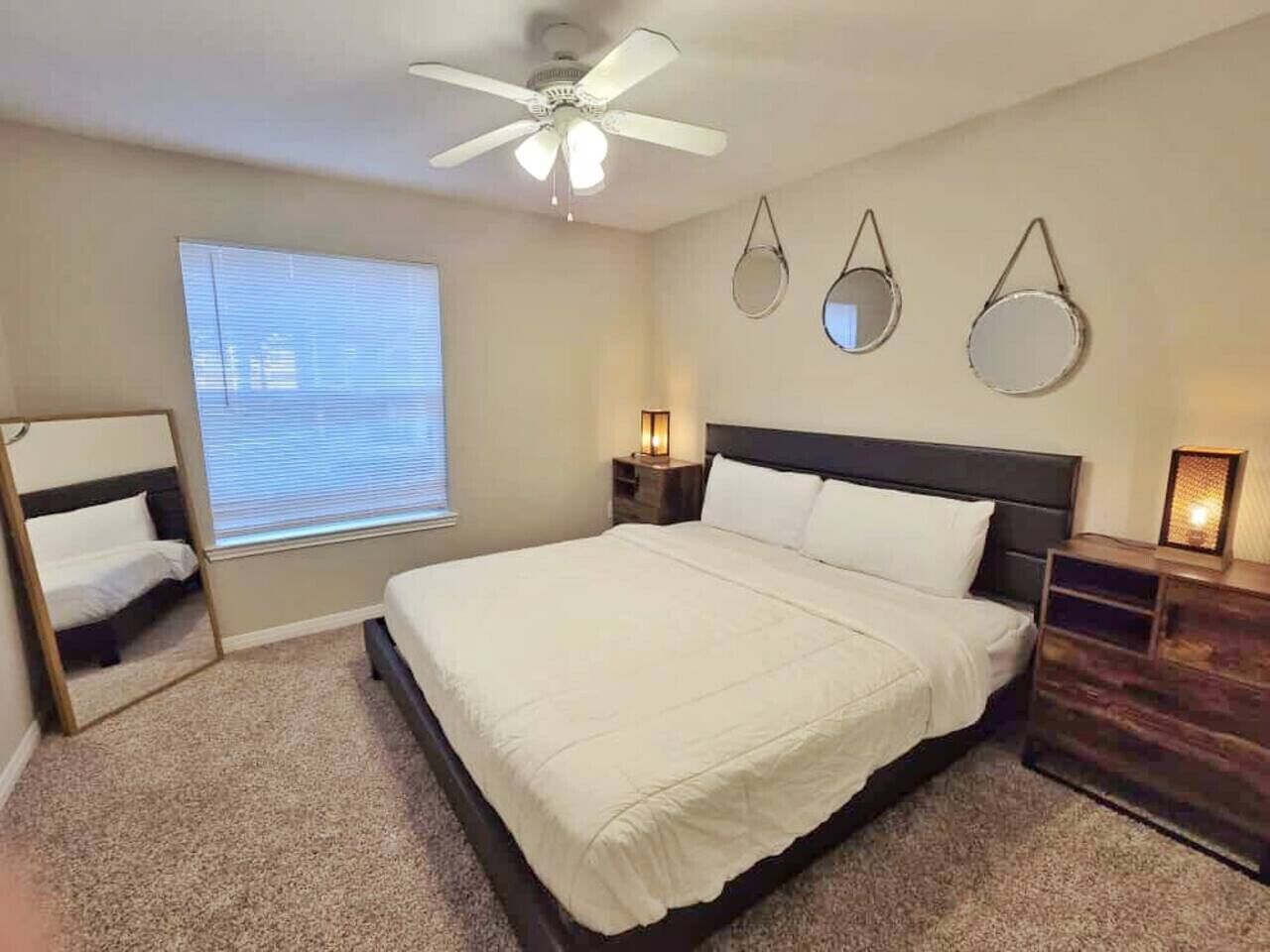 1 Schlafzimmer, Schreibtisch, Bügeleisen/Bügelbrett, WLAN