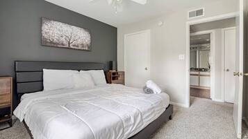 1 bedroom, desk, iron/ironing board, WiFi