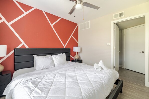 1 bedroom, desk, iron/ironing board, WiFi