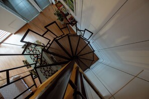 Apartamento, 2 quartos, sacada, vista para a montanha | Roupas de cama premium, edredons de pluma, camas com colchões pillow-top