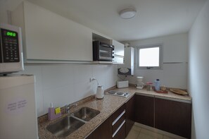 Apartment, 2 Bedrooms, Balcony, Mountain View | Private kitchen | Fridge, microwave, oven, stovetop