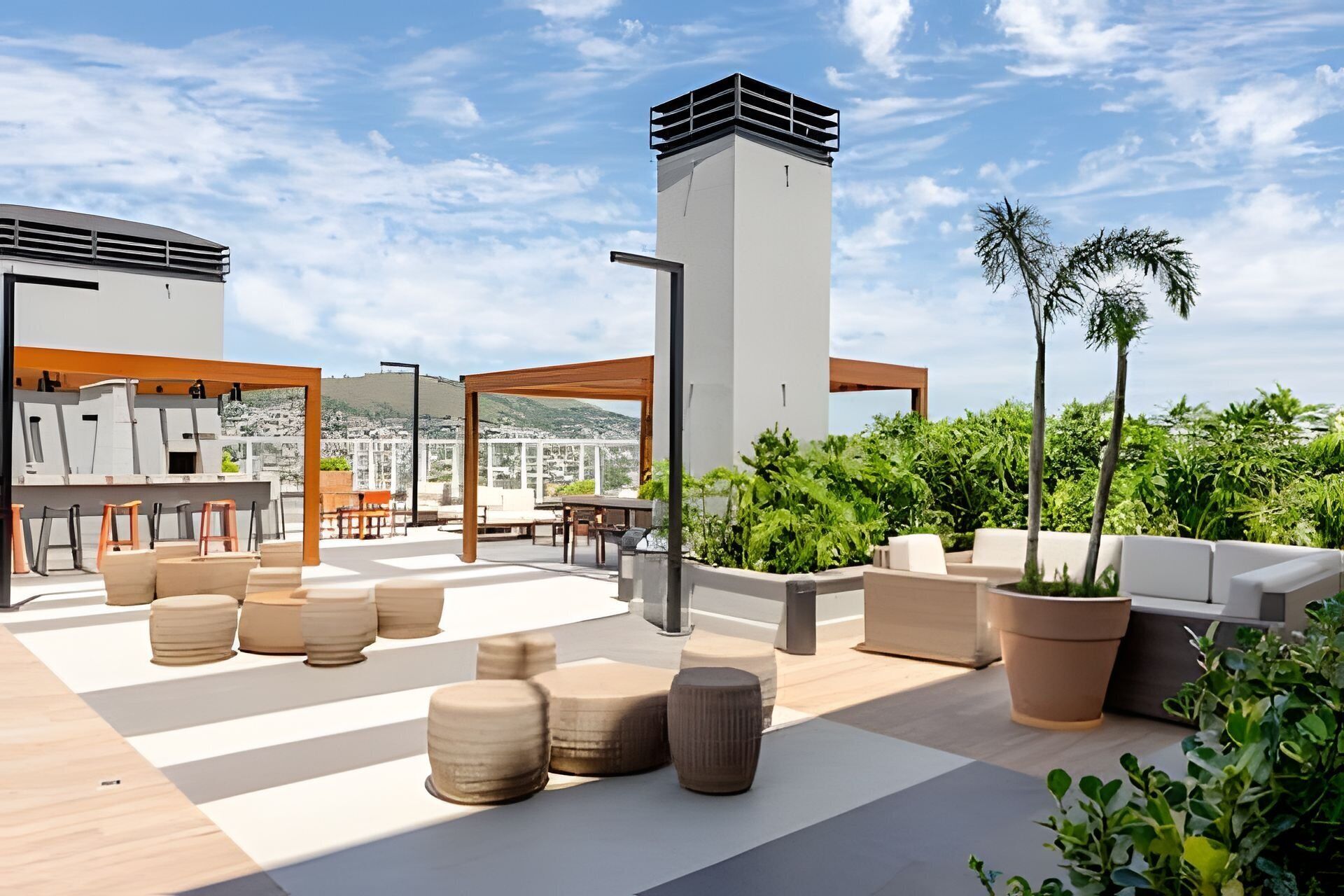 Basic Apartment | Outdoor dining