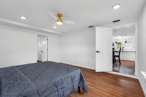 3 bedrooms, Internet