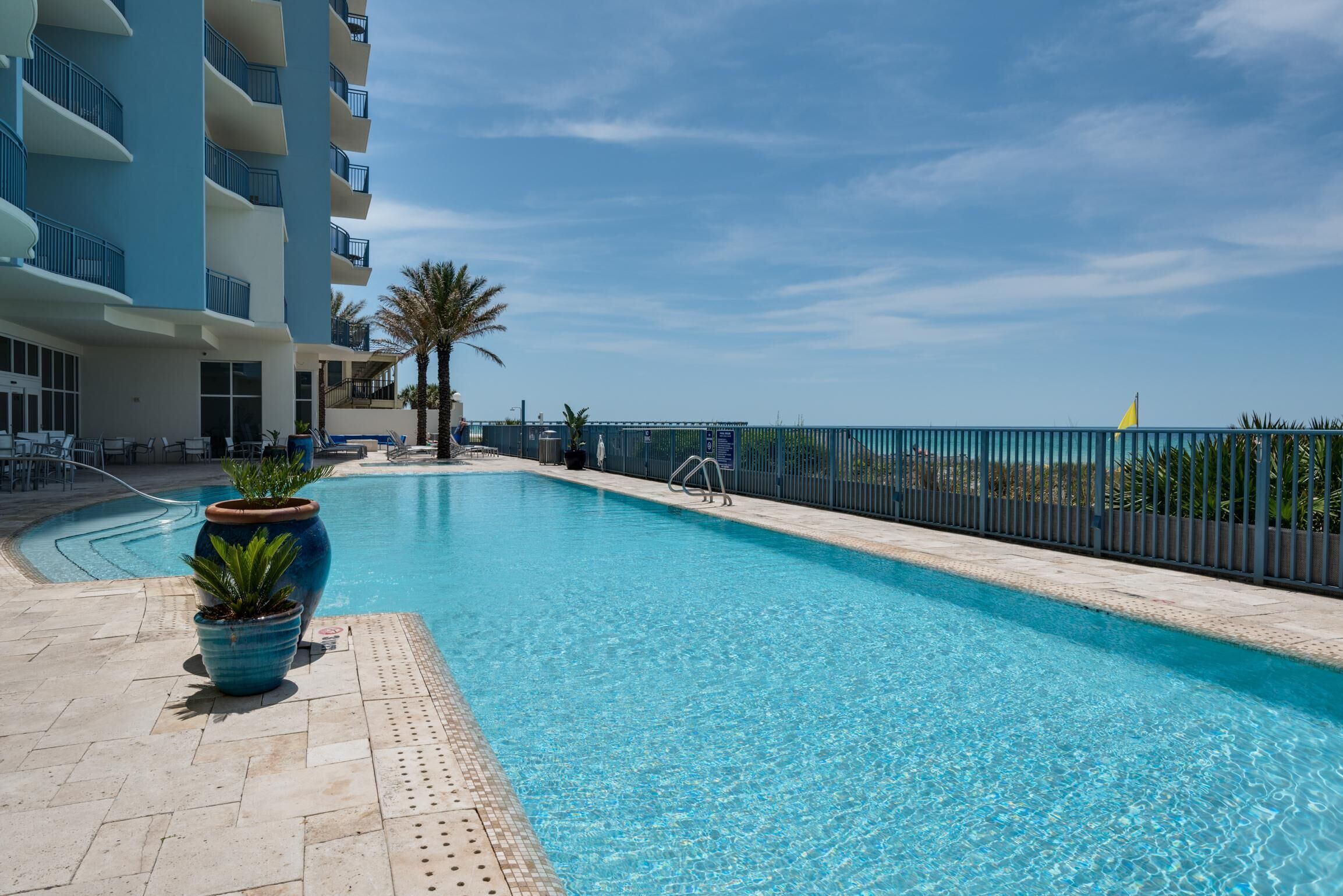 Apartment, Mehrere Betten (Sterling Breeze 1103) | Pool | Beheizter Pool