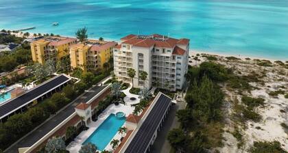 Oceanfront apartment on Grace Bay beach