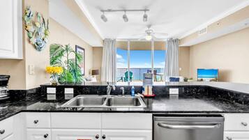 Appartamento, 1 letto king con divano letto (Tidewater 2016) | Interni