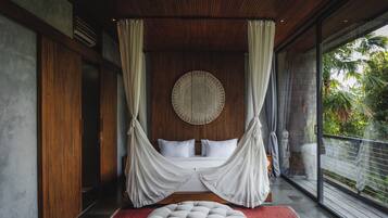 6 bedrooms, iron/ironing board, WiFi, bed sheets