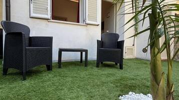 Chambre Double, vue jardin | Décoration personnalisée, bureau