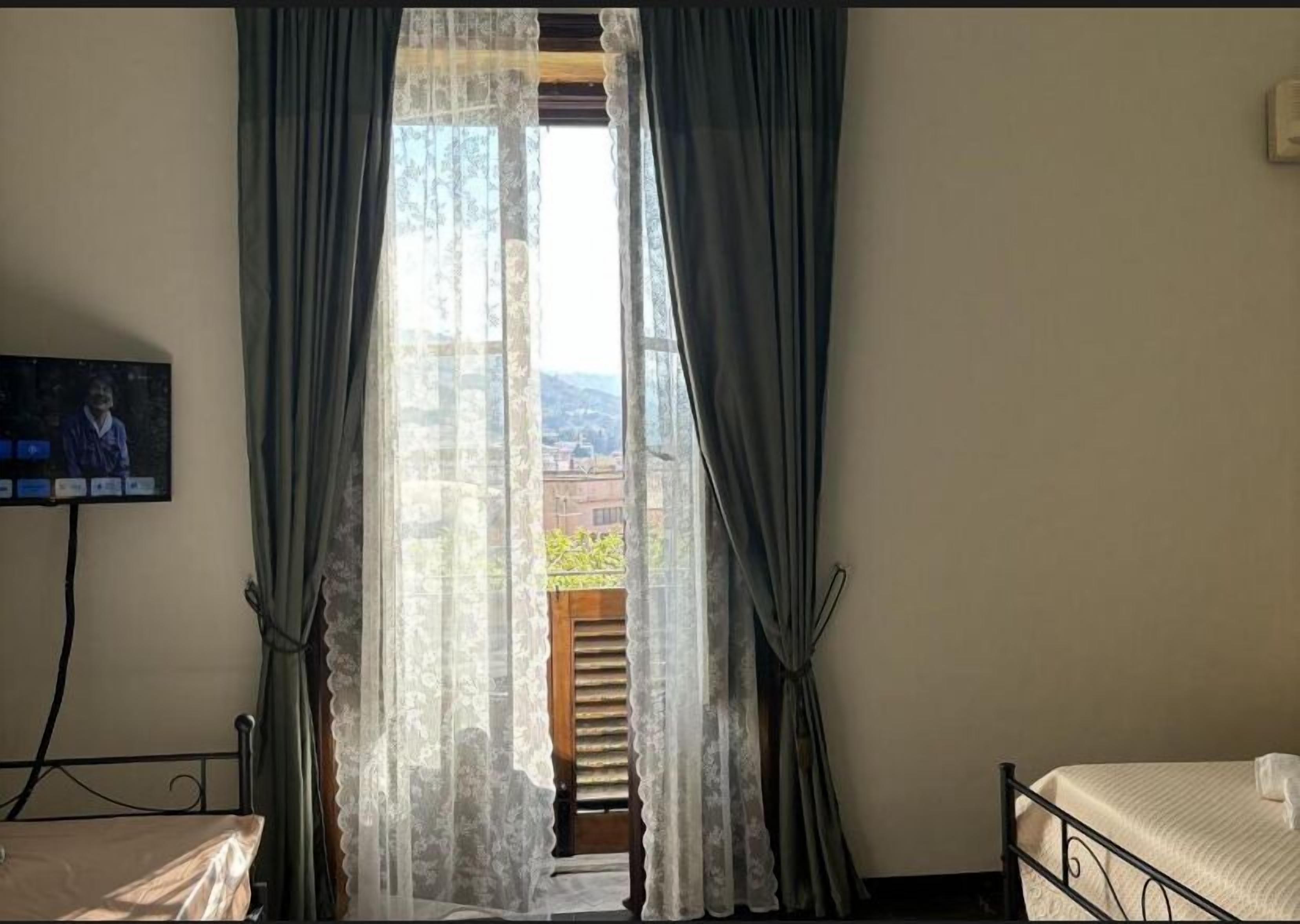 GOLDEN DREAM | Individuelt dekorert, skrivebord og skrivebord for bærbar PC