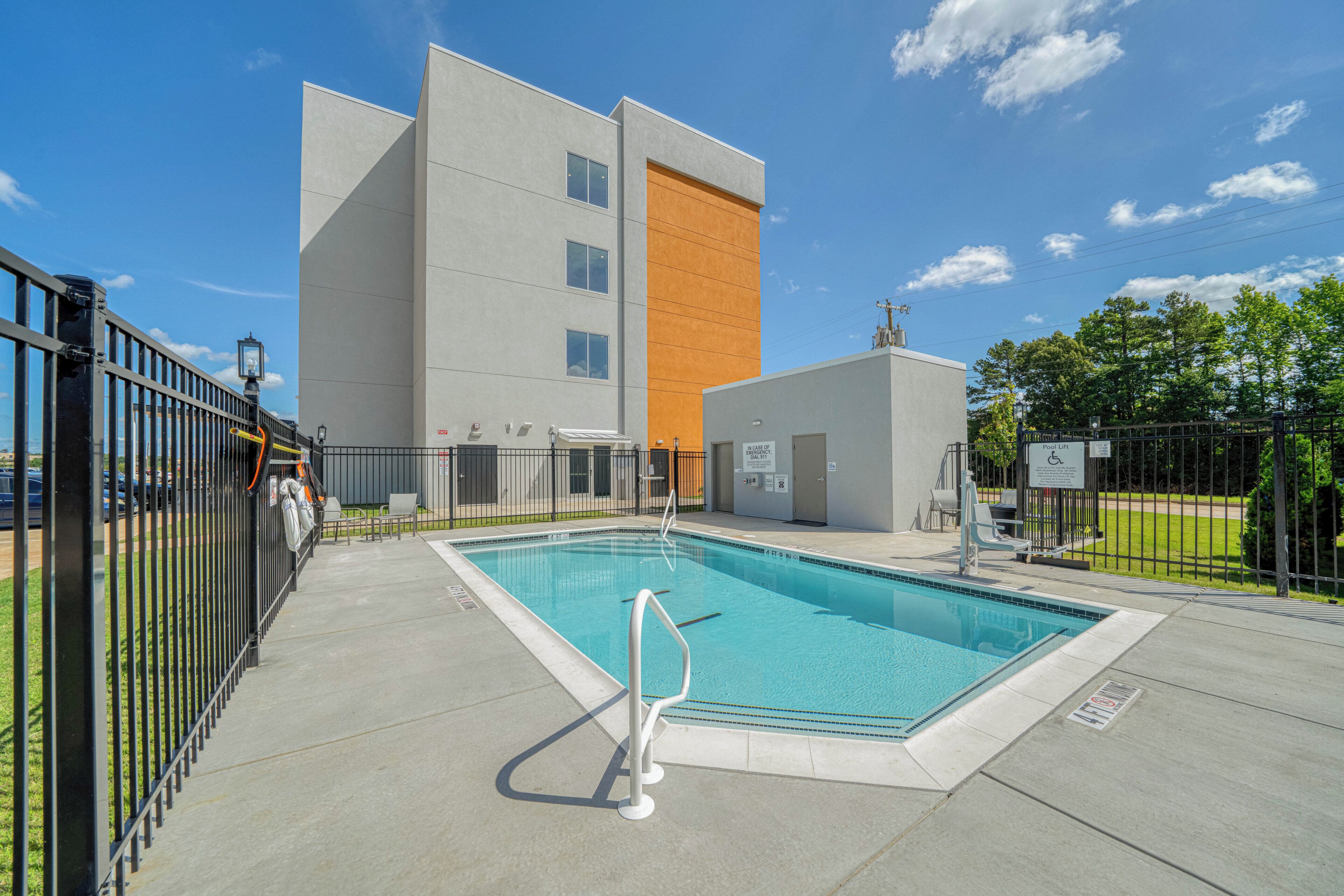 Seasonal outdoor pool, open 10:00 AM to 10:00 PM, sun loungers