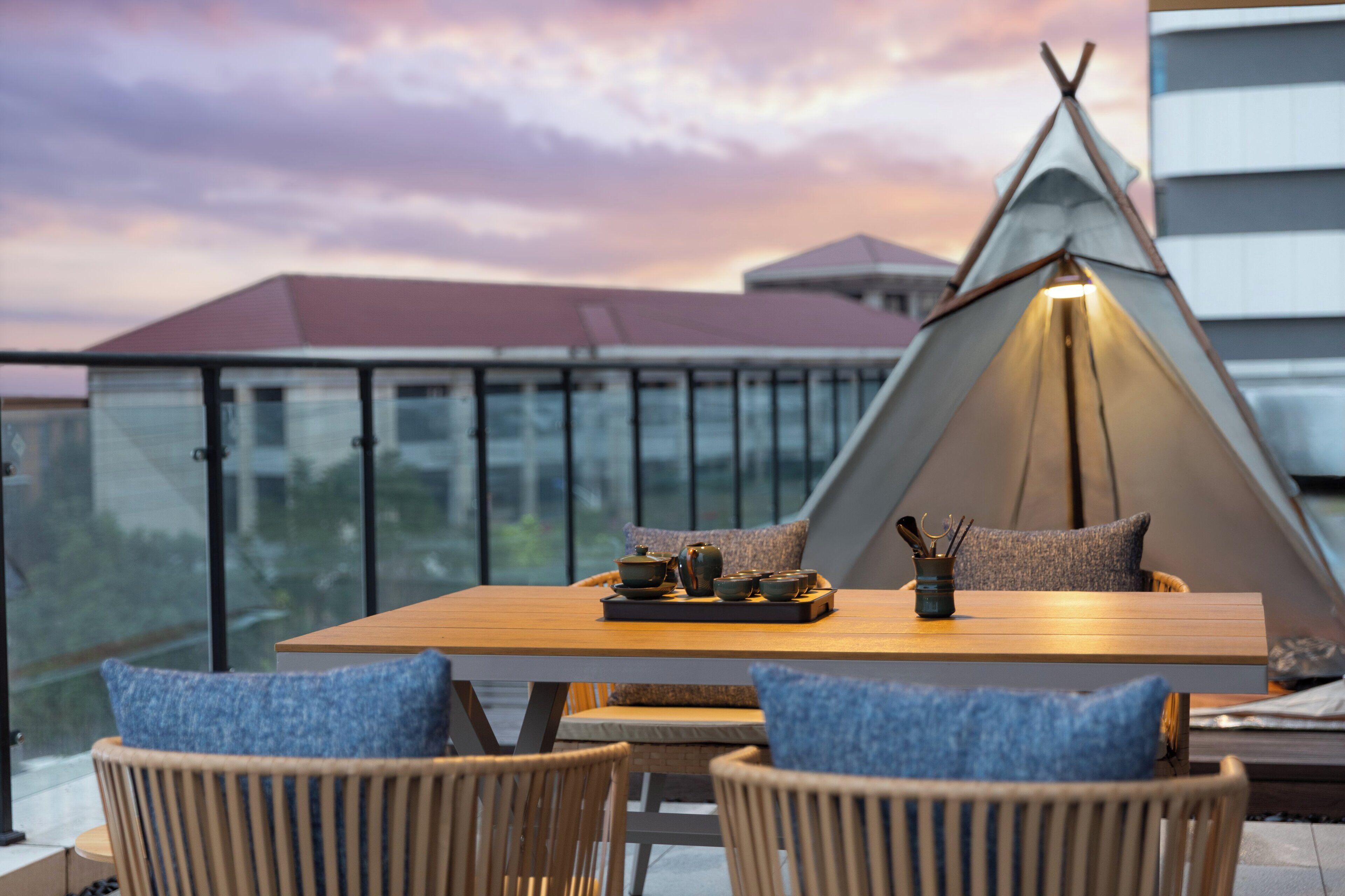 Suite, 1 Bedroom, Balcony | Desk, blackout curtains, soundproofing, free cots/infant beds