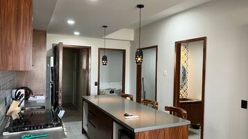 Microwave, oven, stovetop, dishwasher