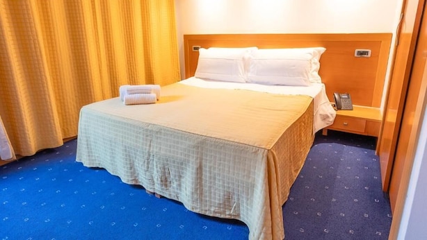 Blackout drapes, soundproofing, iron/ironing board (on request) - HOTEL PLANET INTERNATIONAL (Arezzo)