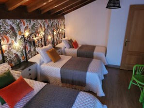 4 Schlafzimmer, Bügeleisen/Bügelbrett, WLAN, Bettwäsche