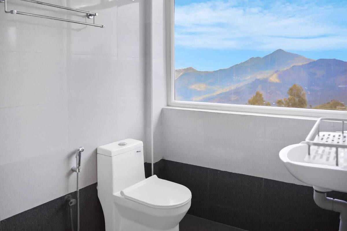 Bathroom | Towels, soap, shampoo