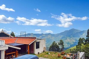 Front of property - Peak & Pillow (Kodaikanal)