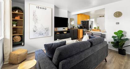 NEW - Bungalow on Hale Street