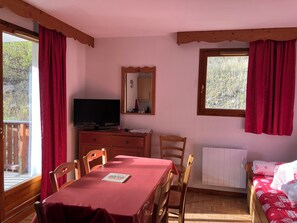 Free WiFi - Apartment Puy st Vincent 1800, 35 m2, 3 rooms, sleeps 6, covered swimming pool (Puy-Saint-Vincent)