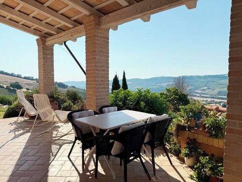 Blue breeze, romantic abode for a relaxing stay, with wonderful view