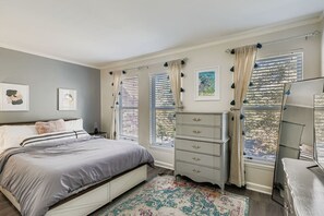 Strykejern/-brett, wi-fi og sengetøy