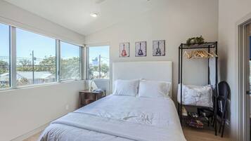 Strygejern/strygebræt, Wi-Fi, sengetøj