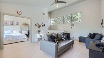 Fer et planche à repasser, Wi-Fi, draps fournis