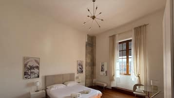 3 makuuhuonetta, silitysrauta/-lauta, Wi-Fi, vuodevaatteet