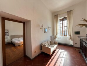 3 bedrooms, iron/ironing board, WiFi, bed sheets - Pisa Paradise Nice View (Pisa)