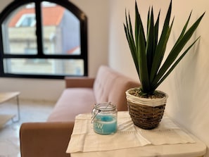 Family Apartment, City View | Living area