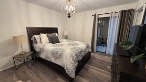 3 soverom, strykejern/-brett, wi-fi og sengetøy