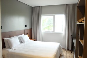 Deluxe-Doppelzimmer, eingeschränkter Seeblick
