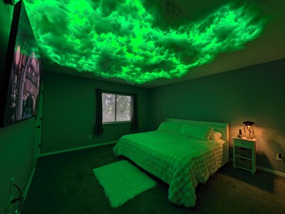 Cosmic Quarters, Whole House, Sleeps 6