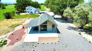 Exterior - Modern Farmhouse Guesthouse with Stunning Views near Palisade (Clifton)