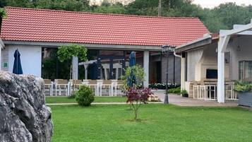 Enceinte de lâhĂ©bergement