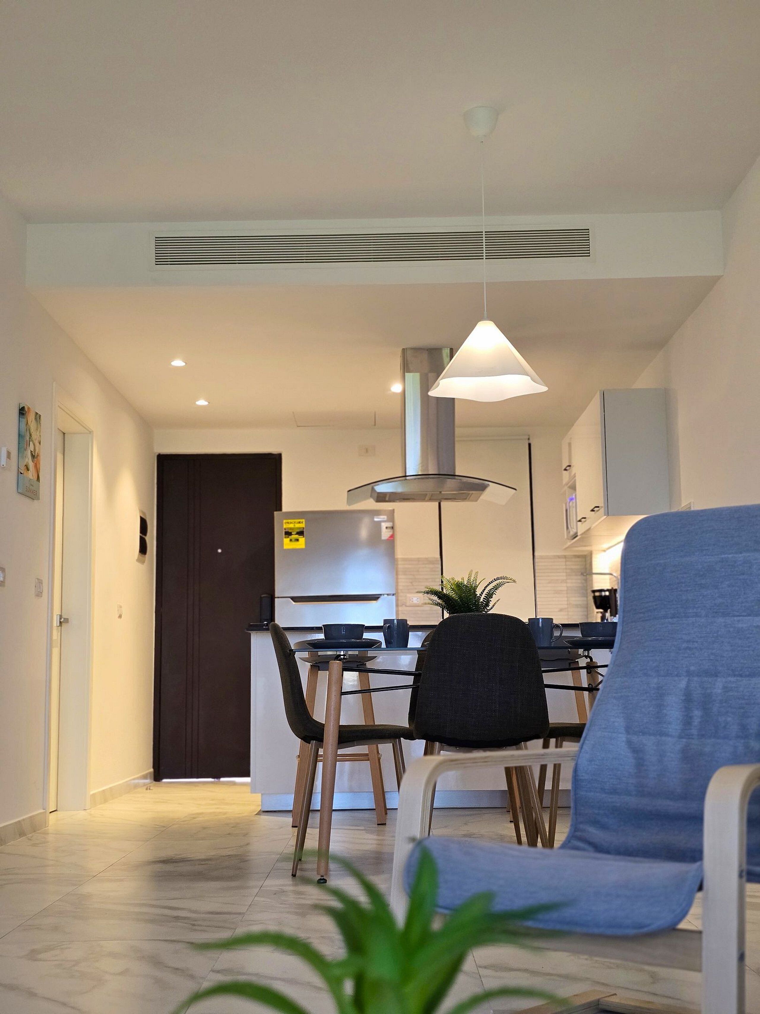 Exclusive Apartment, 2 Bedrooms, Pool View | Dining