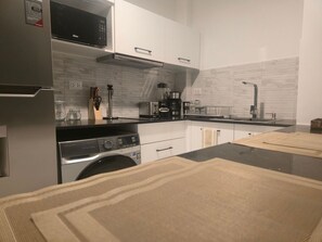 Luksusleilighet | Eget kjøkken | Kokeplater og kjøkkenutstyr