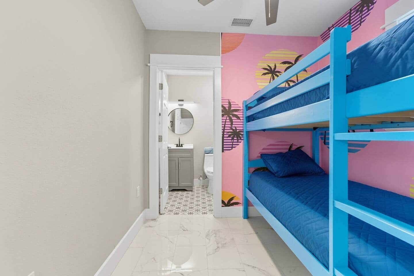 4 bedrooms, free WiFi, bed sheets