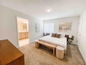 5 bedrooms, iron/ironing board, WiFi, bed sheets - Disney Retreat with Private Heated Pool! (Kissimmee)