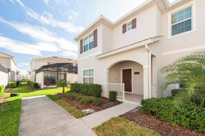 Exterior - Disney Retreat with Private Heated Pool! (Kissimmee)