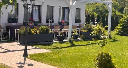 Casa Bucegi - 1 Queen + Sofabed 2