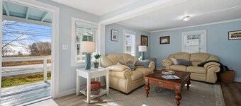 Water View Cottage in Charming Lincolnville