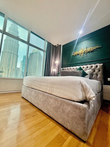 Sky premium suites klcc