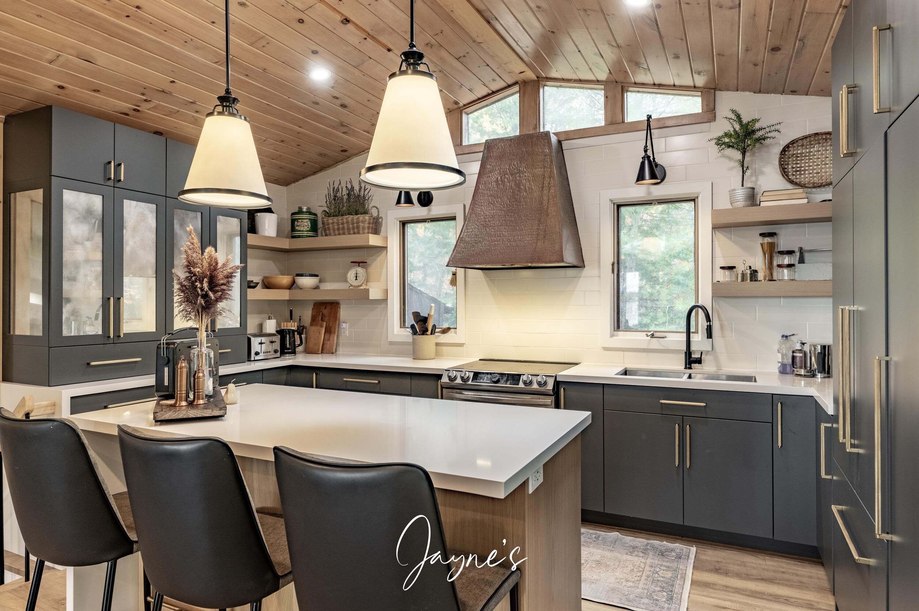 ثلاجة، ميكروويف، فرن، موقد طهي مسطح