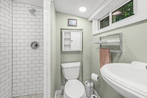 Towels, toilet paper
